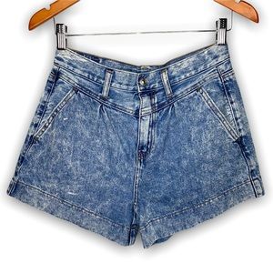 American Eagle Vintage Style  Acid High Waist Mom
Jean Shorts Size 4
